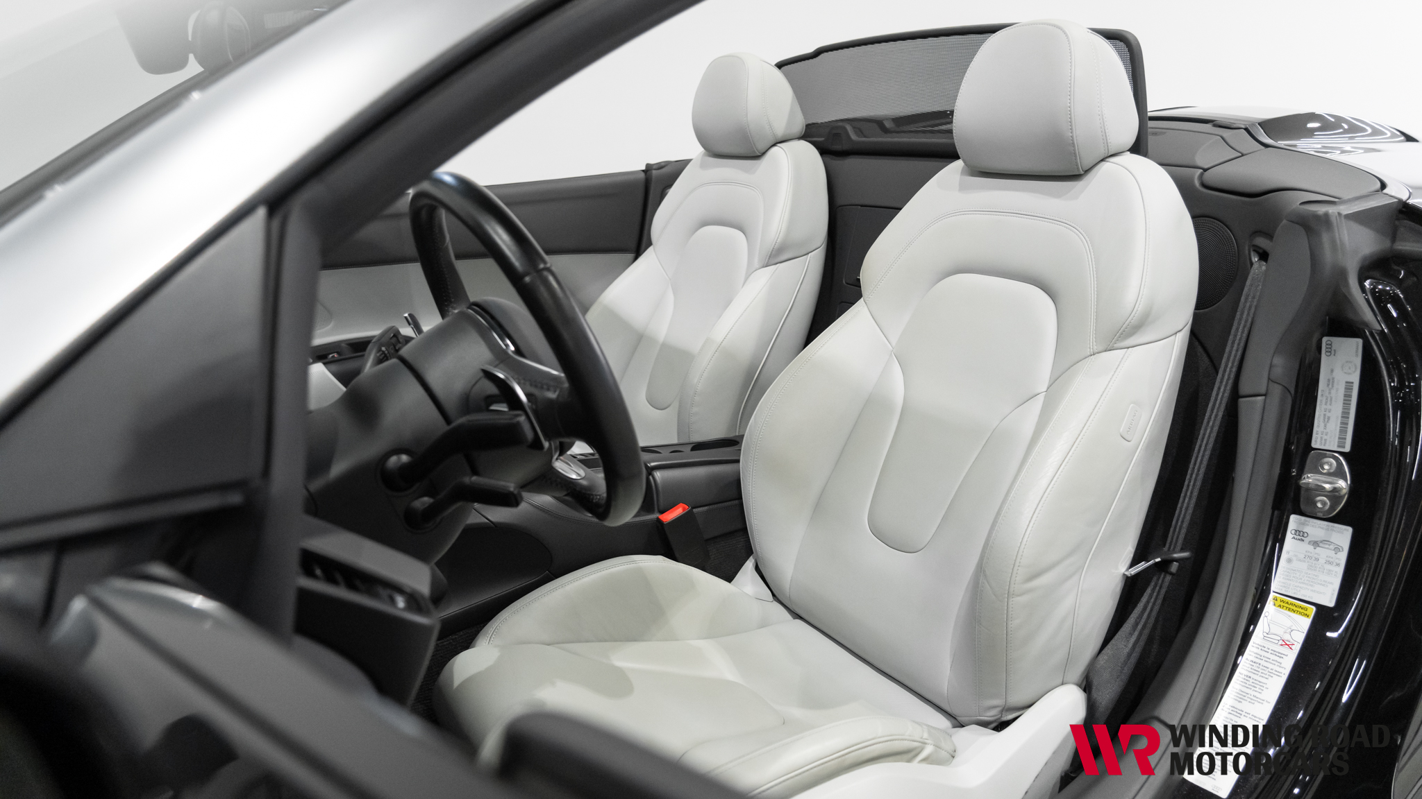 2014 Audi R8 V10 Spider 33