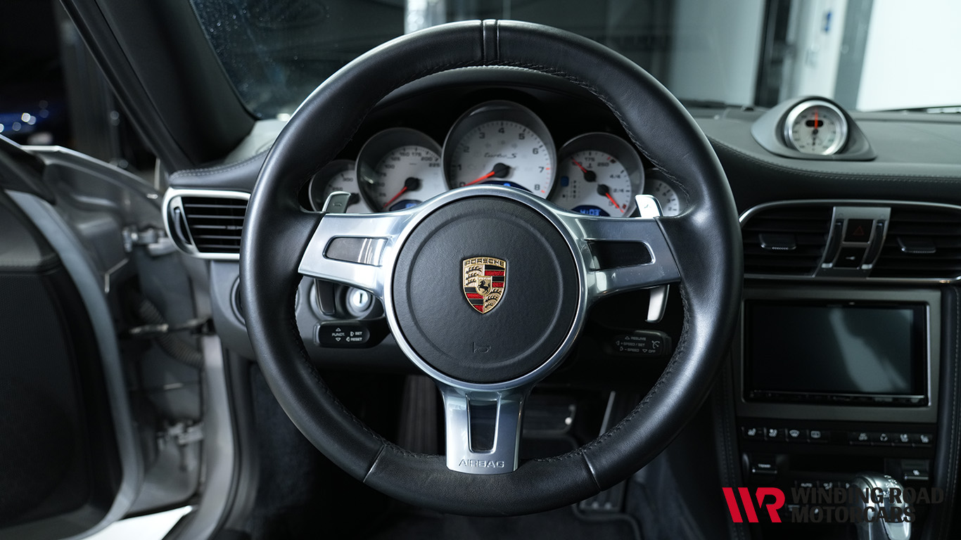 2011 Porsche 911 Turbo S 26