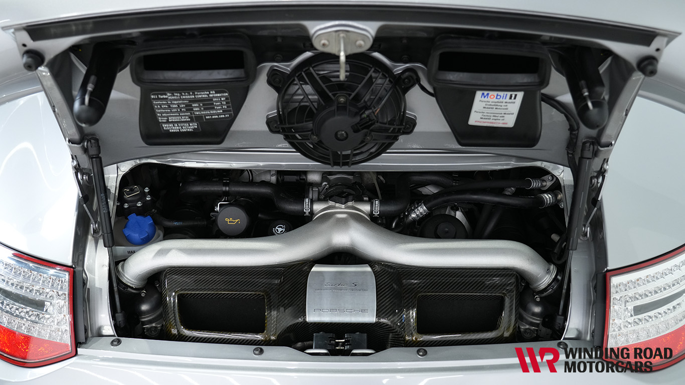 2011 Porsche 911 Turbo S 41