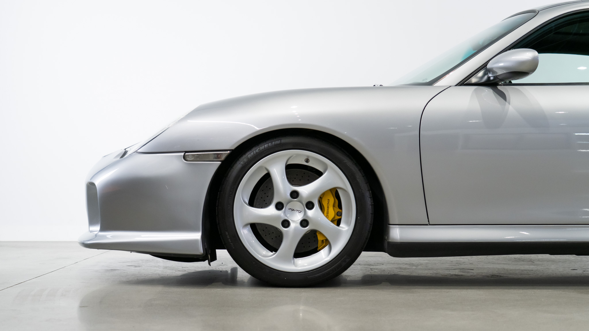 2005 Porsche 911 Turbo S 2
