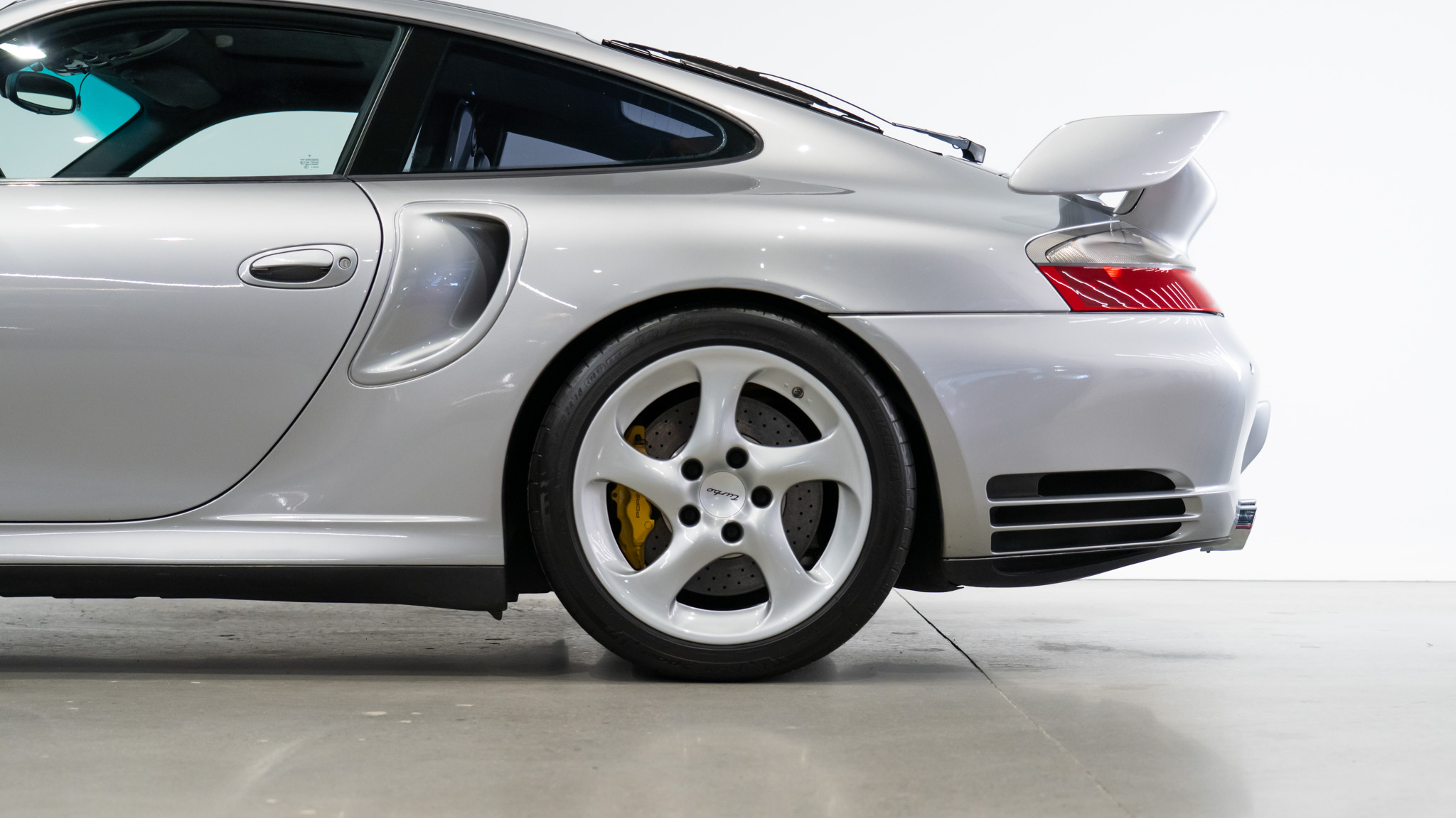 2005 Porsche 911 Turbo S 4
