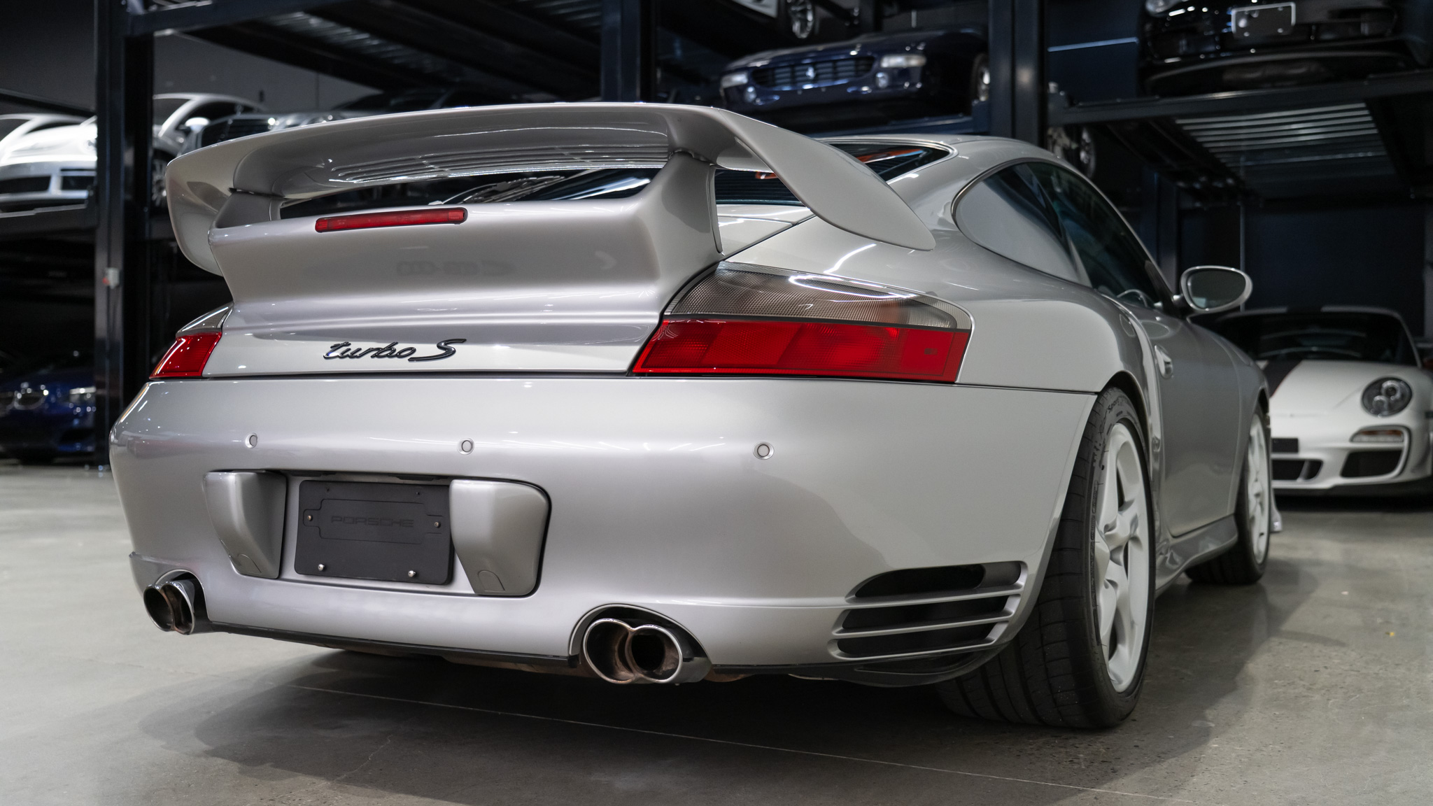2005 Porsche 911 Turbo S 27