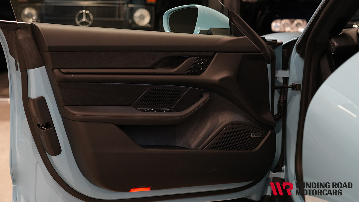 2023 Porsche Taycan 4S 25