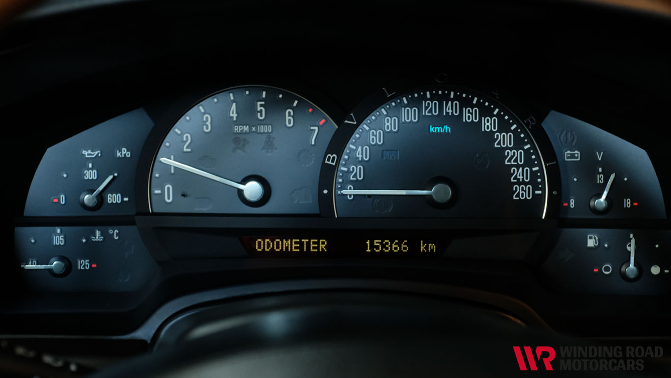 2004 Cadillac XLR 24