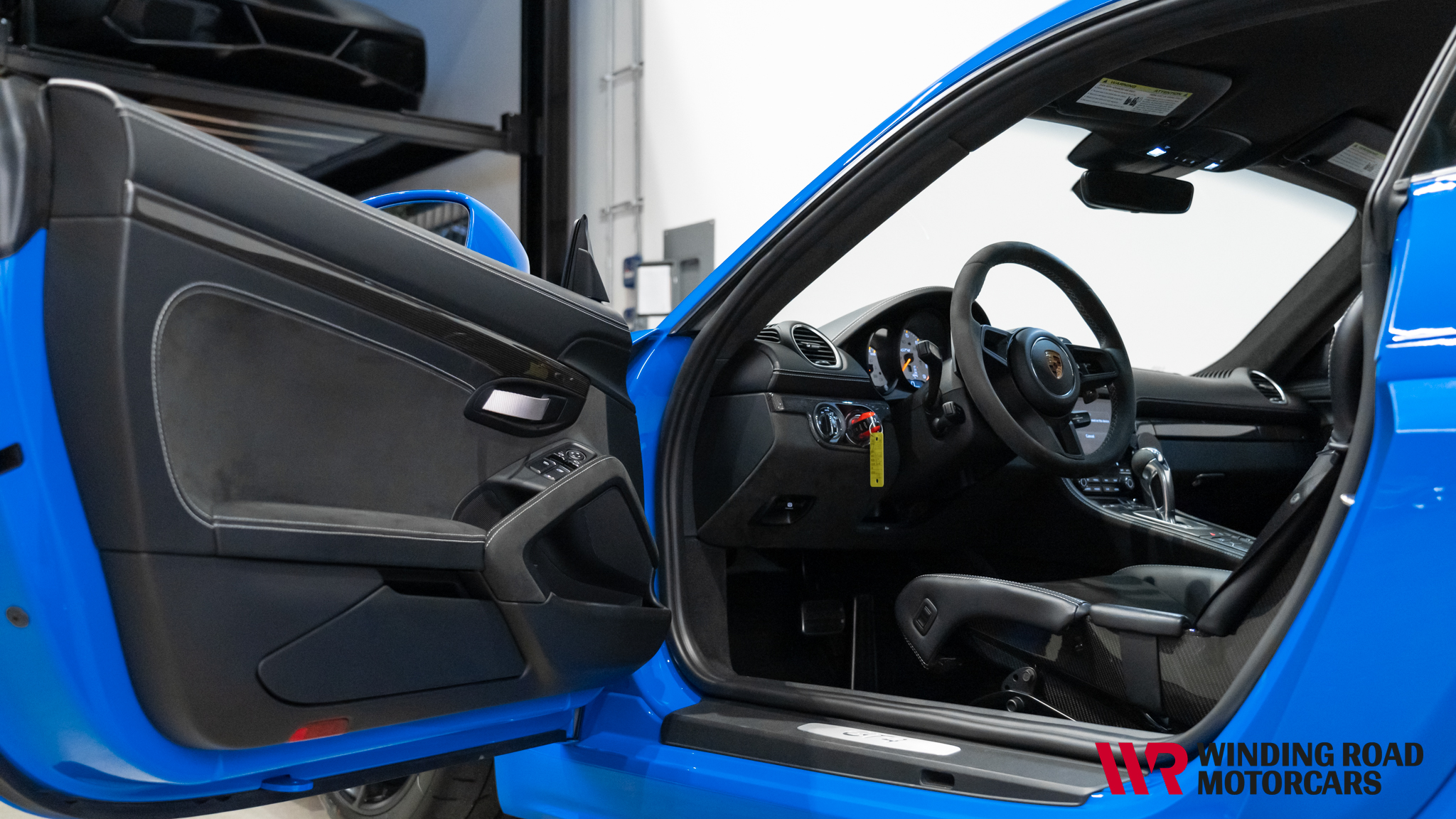 2022 Porsche Cayman GT4 20