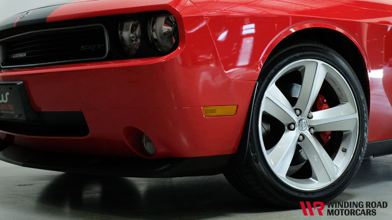 2010 Dodge Challenger SRT8 9