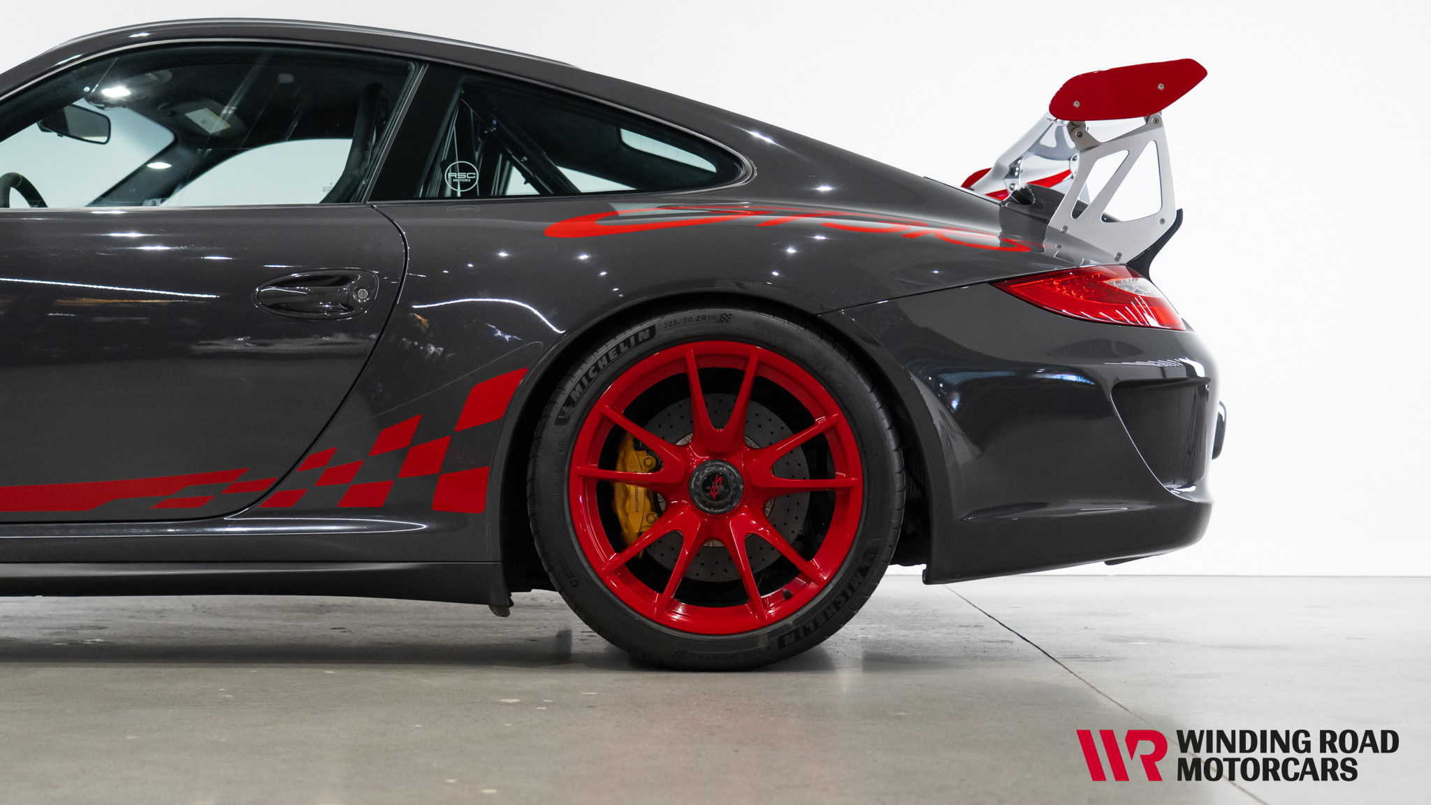 2010 Porsche 911 GT3 RS 4