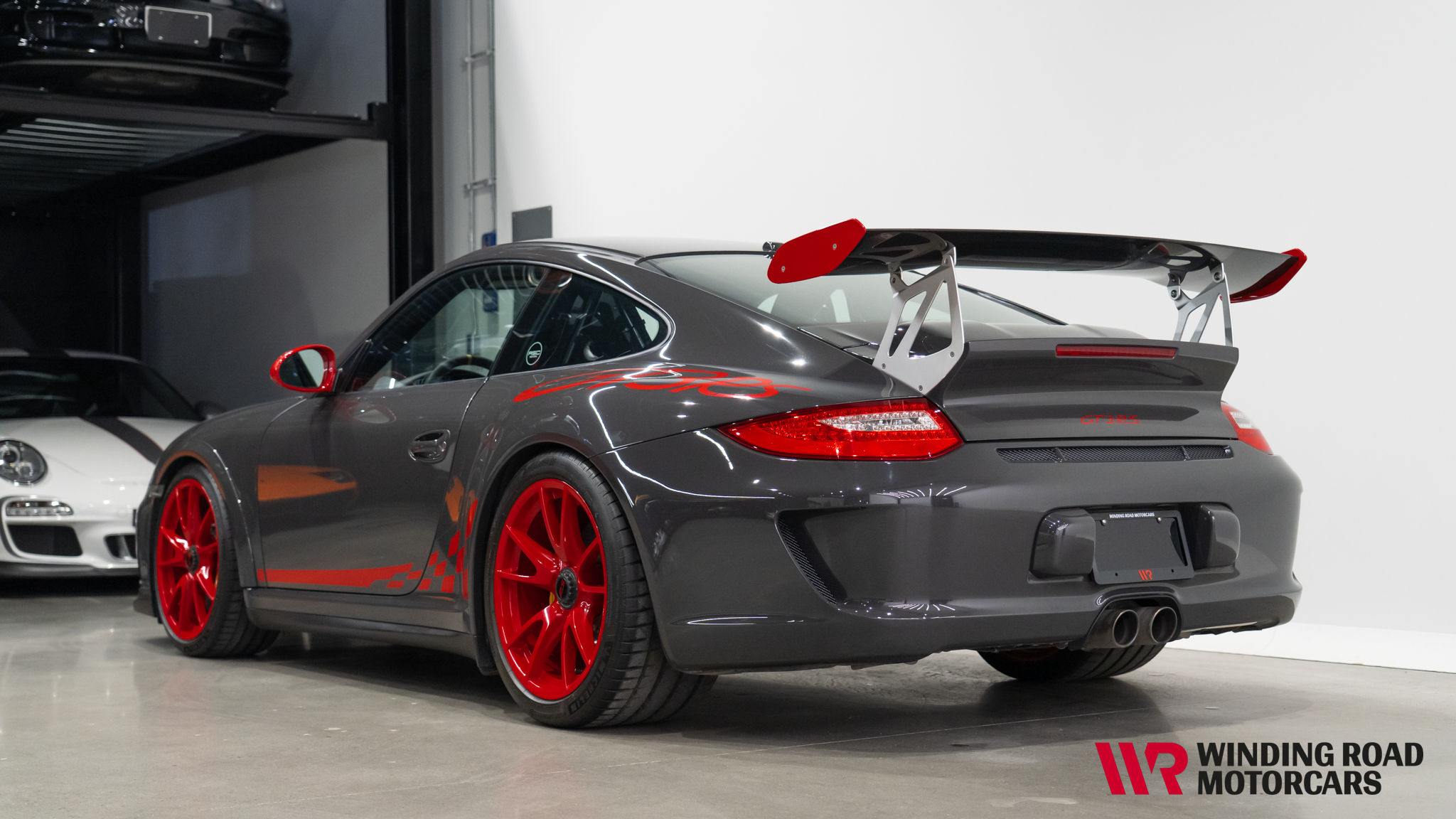 2010 Porsche 911 GT3 RS 23