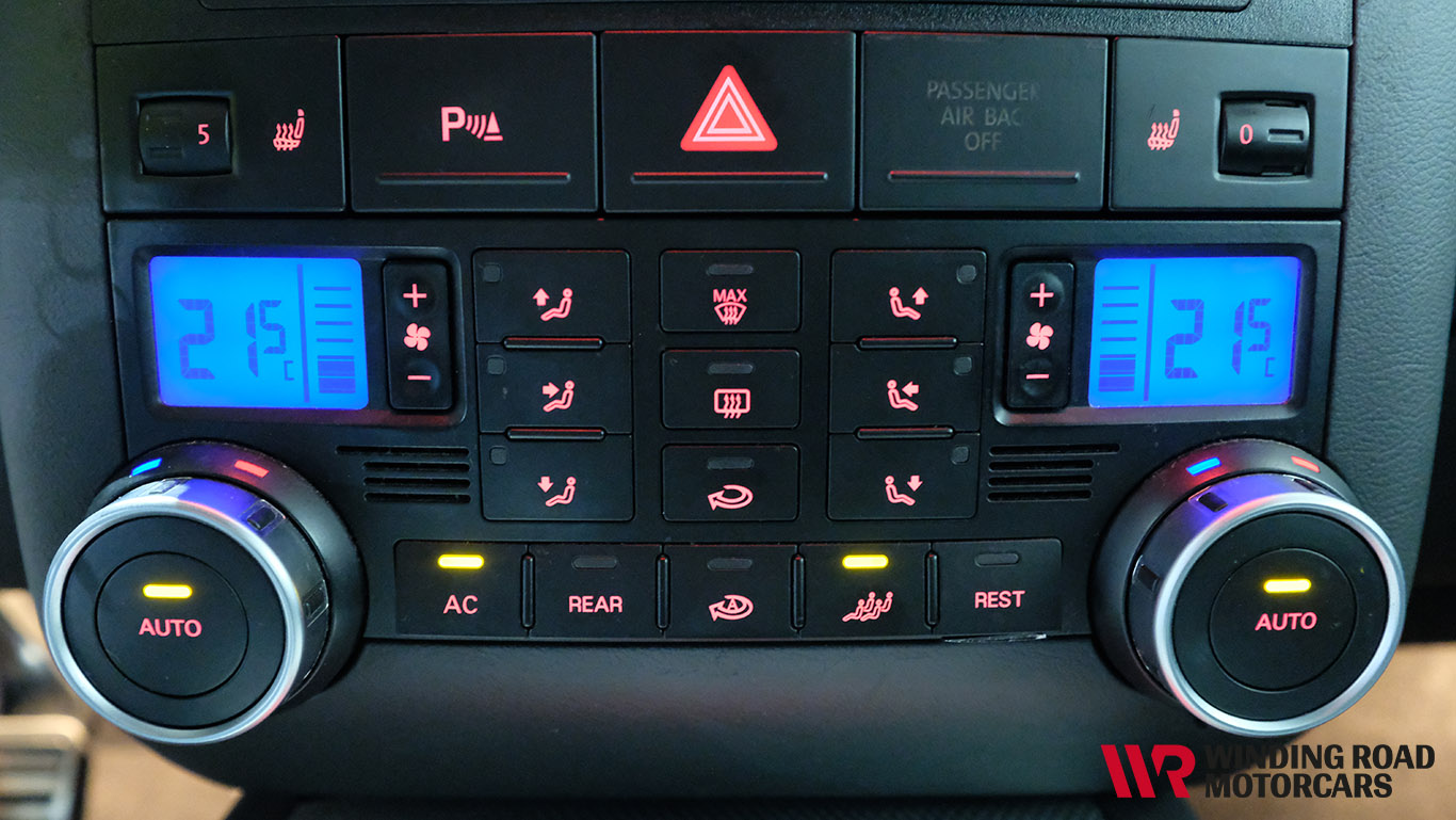 2005 Volkswagen Touareg W12 Sport 16