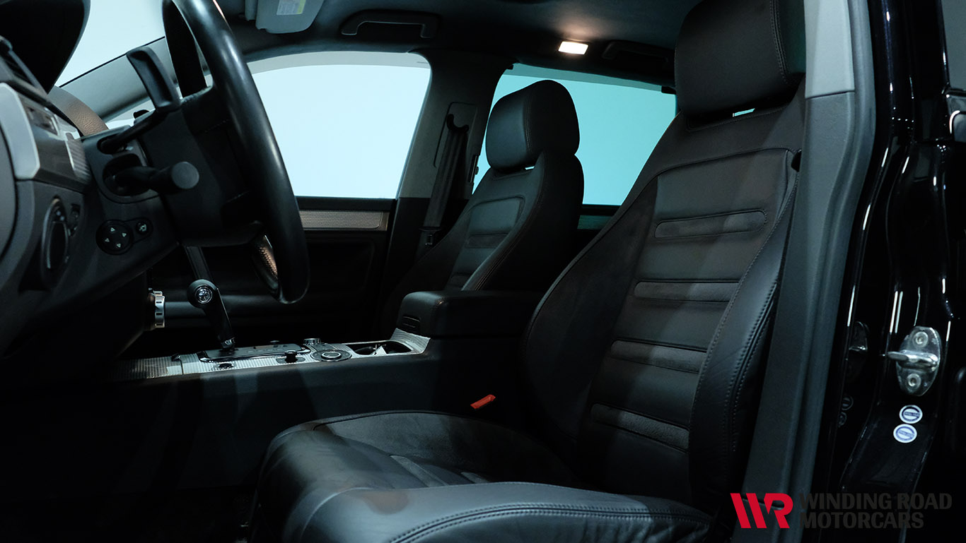 2005 Volkswagen Touareg W12 Sport 9