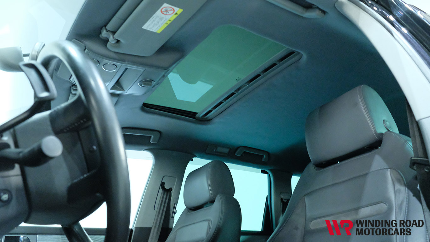 2005 Volkswagen Touareg W12 Sport 10