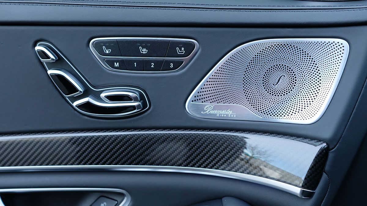 2015 Mercedes-Benz S63 AMG Sedan 17