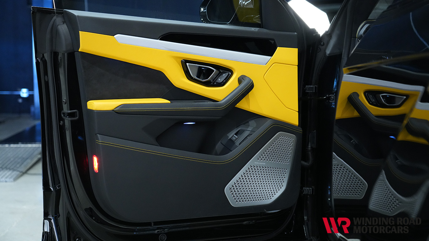 2019 Lamborghini Urus 23