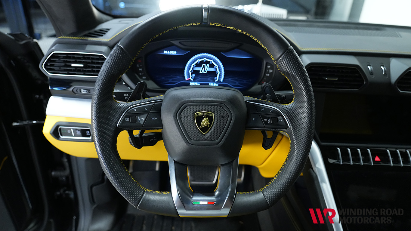 2019 Lamborghini Urus 27
