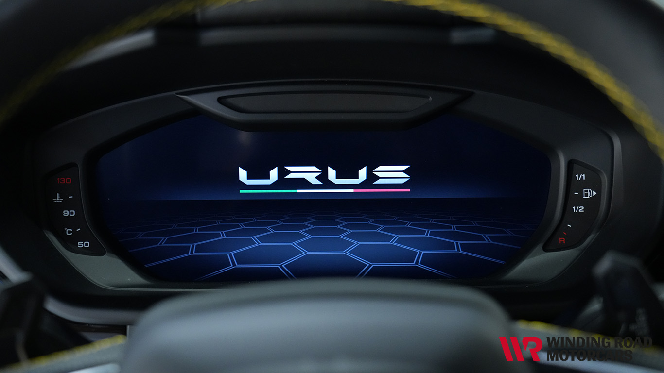 2019 Lamborghini Urus 30