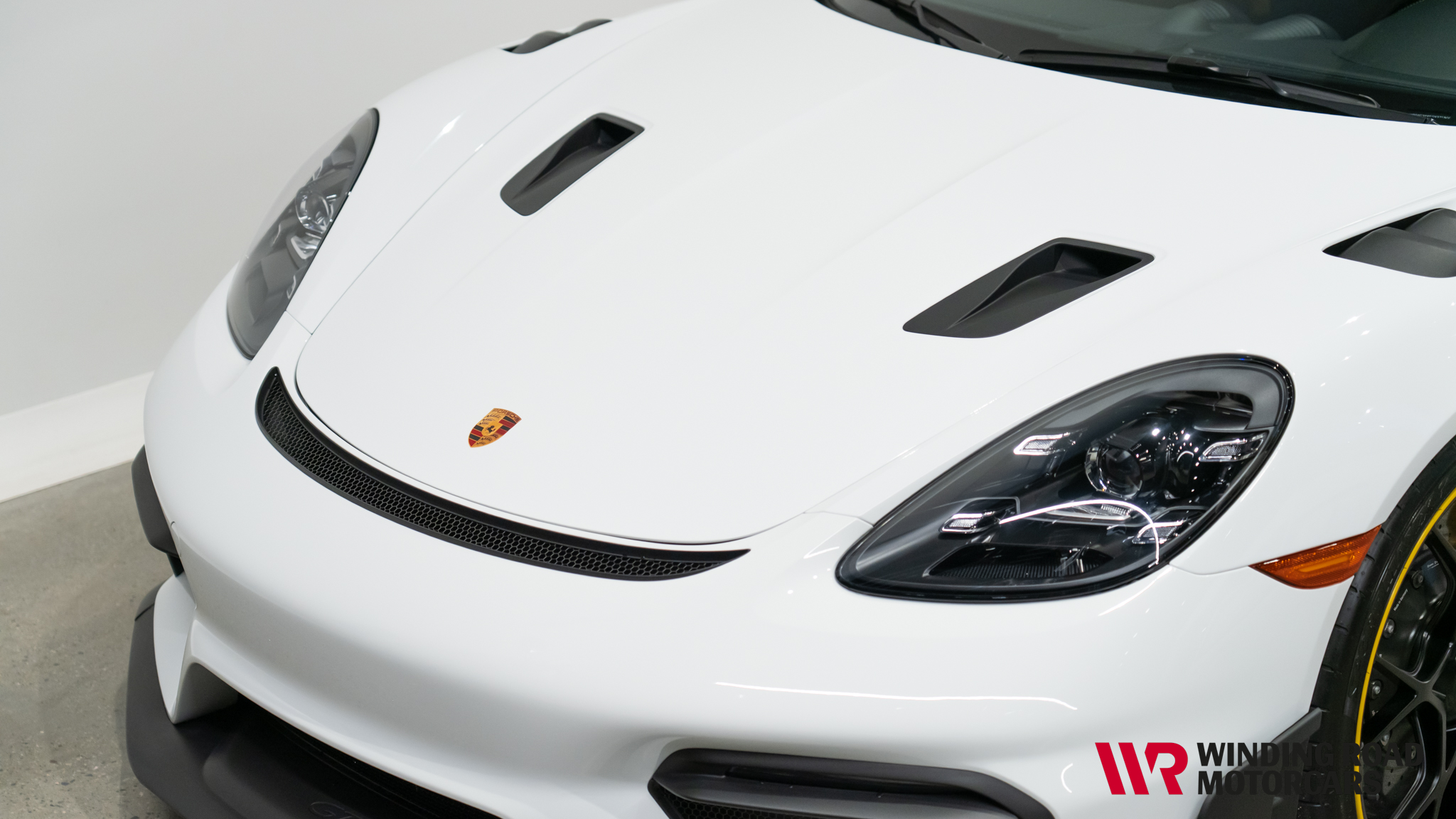 2025 Porsche Cayman 718 GT4RS 8