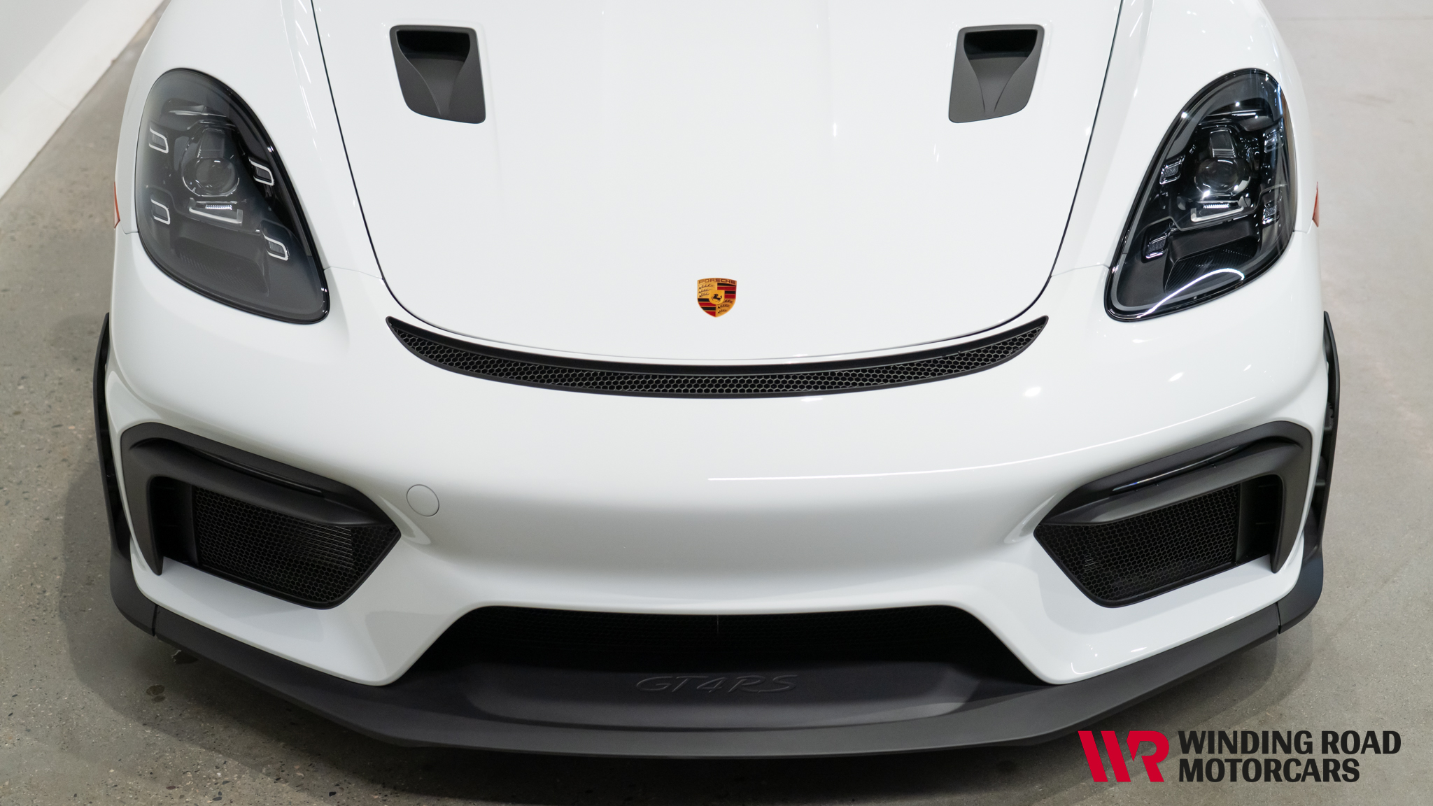 2025 Porsche Cayman 718 GT4RS 9