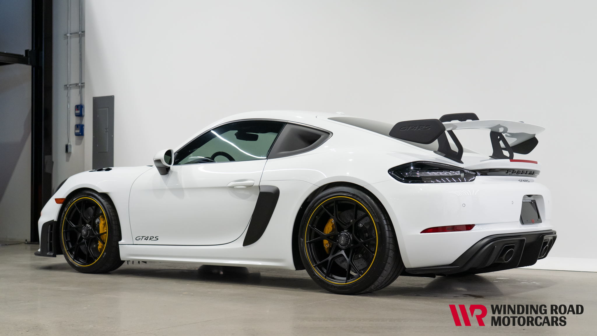 2025 Porsche Cayman 718 GT4RS 16