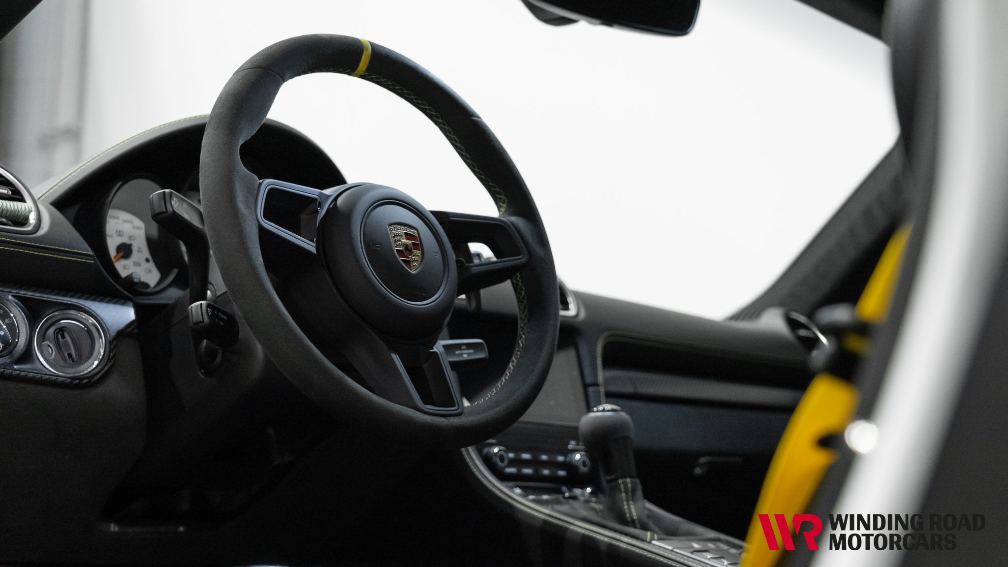 2025 Porsche Cayman 718 GT4RS 29