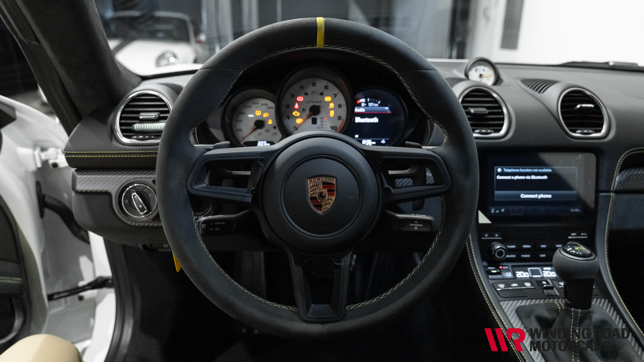 2025 Porsche Cayman 718 GT4RS 38
