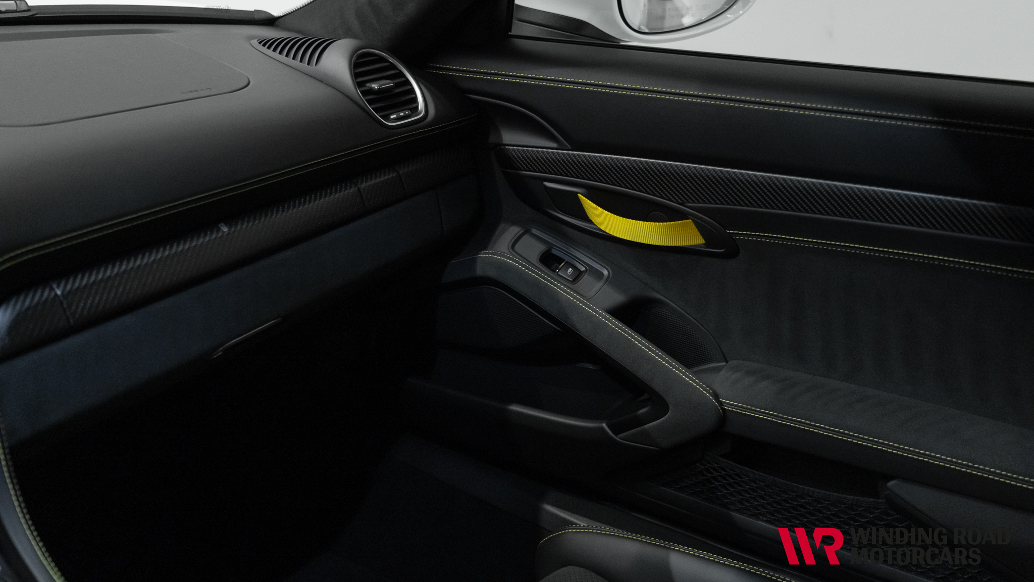 2025 Porsche Cayman 718 GT4RS 48