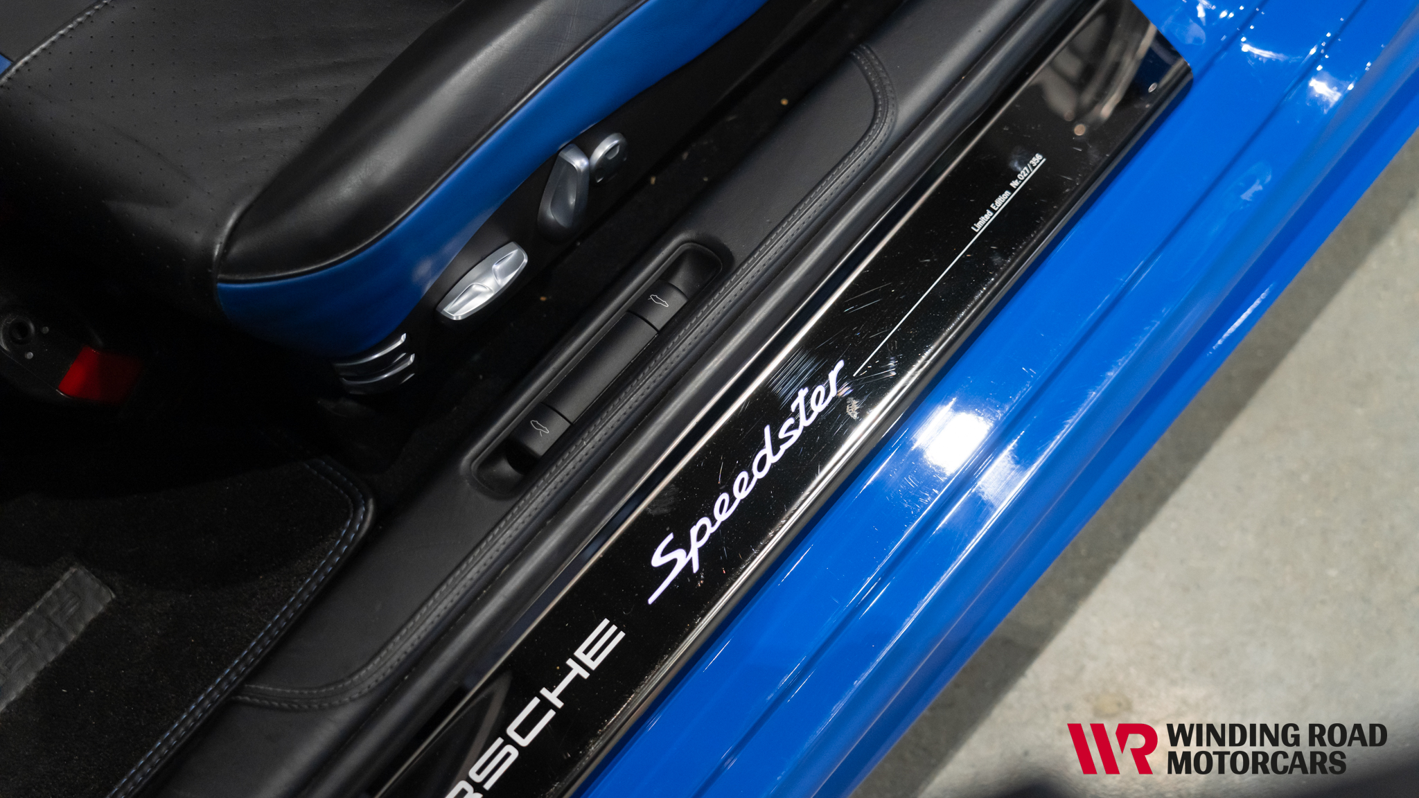 2011 Porsche 911 Speedster 36