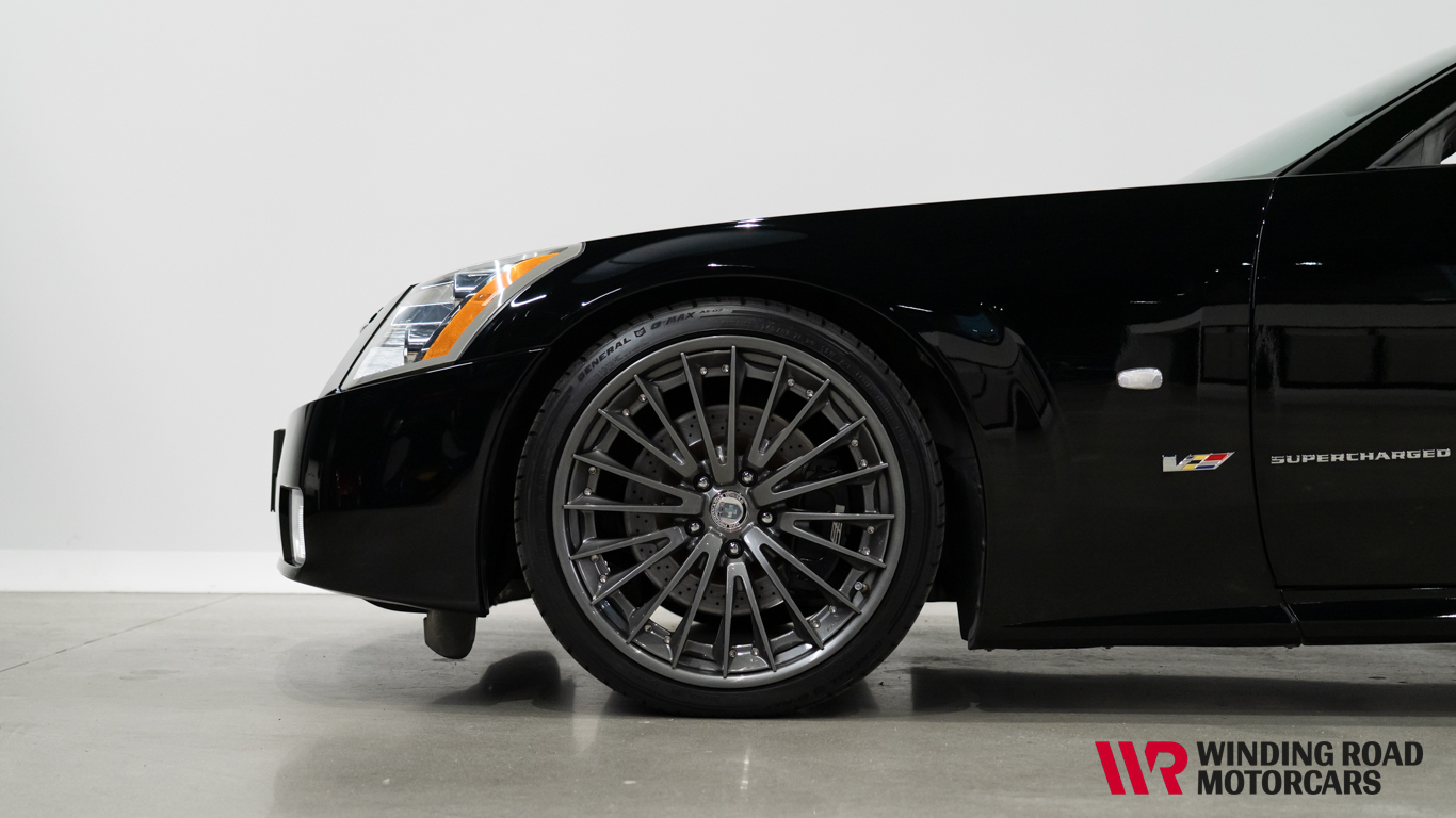 2008 Cadillac XLR-V 13