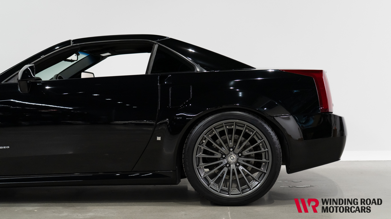2008 Cadillac XLR-V 29