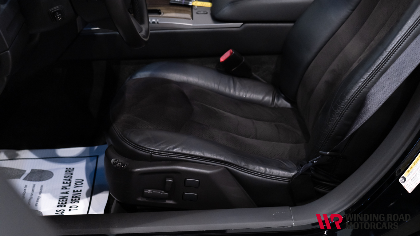 2008 Cadillac XLR-V 32
