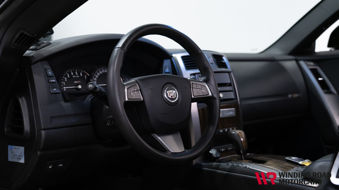 2008 Cadillac XLR-V 37