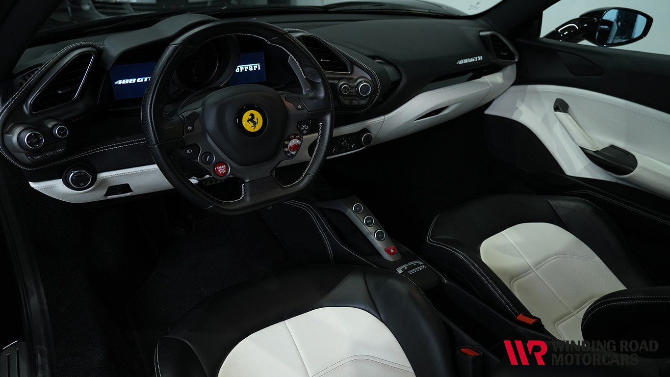 2016 Ferrari 488 GTB 27