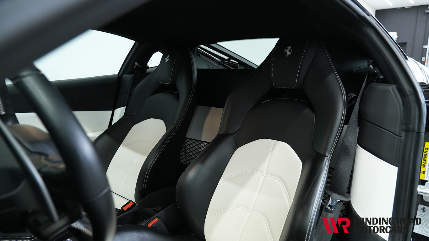2016 Ferrari 488 GTB 28