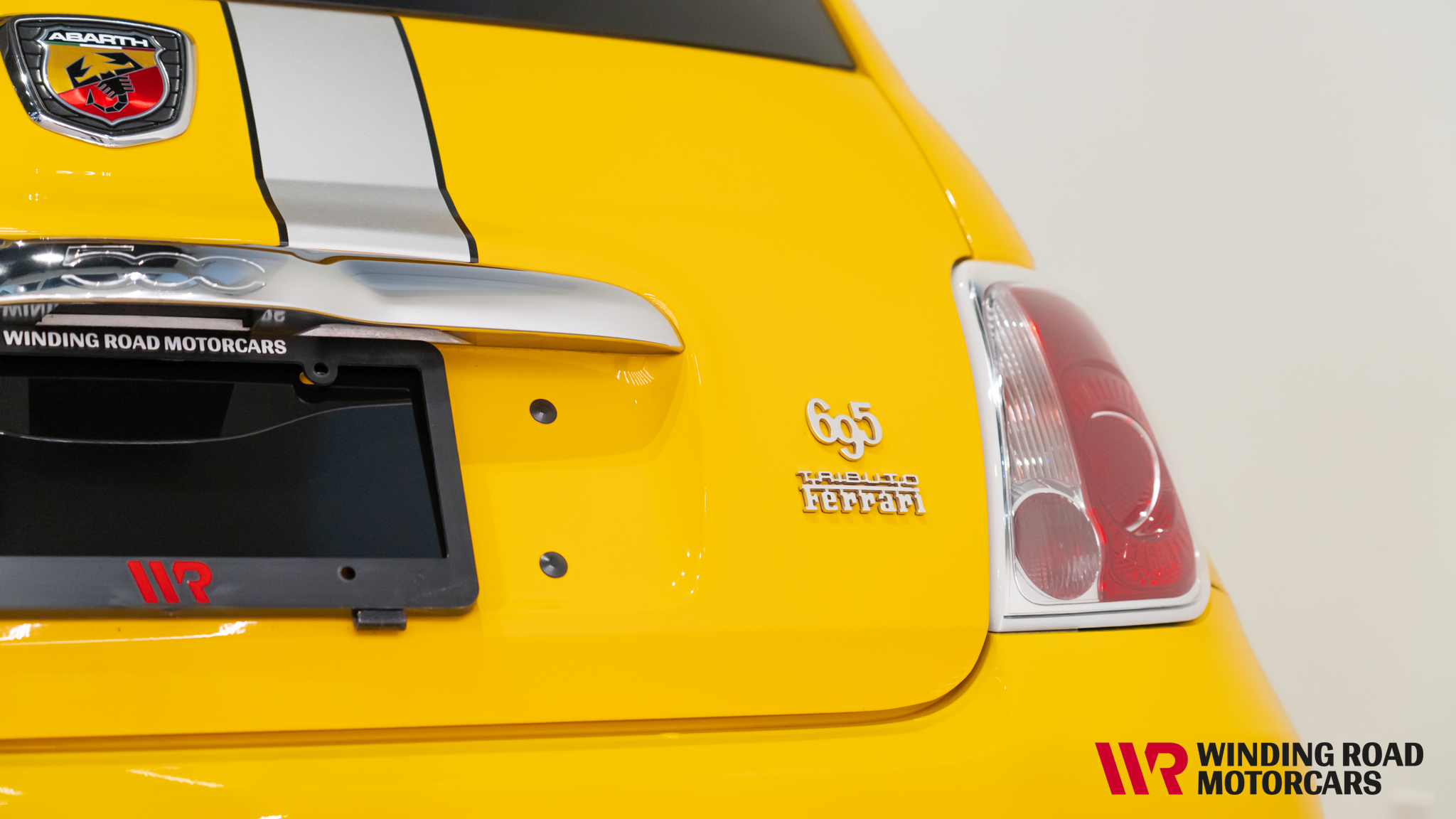 2011 Fiat Abarth 695 Tributo Ferrari 18