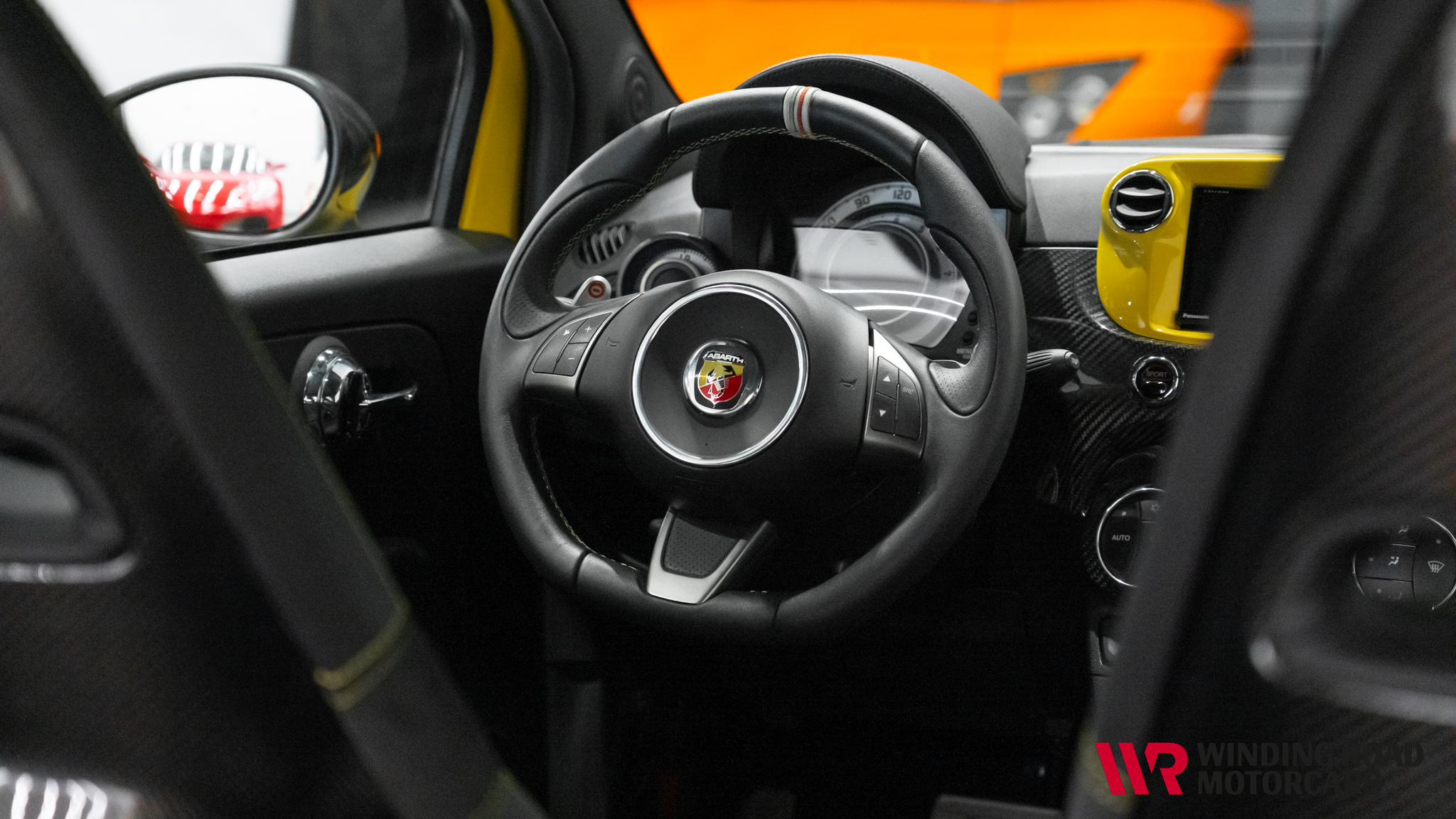 2011 Fiat Abarth 695 Tributo Ferrari 24