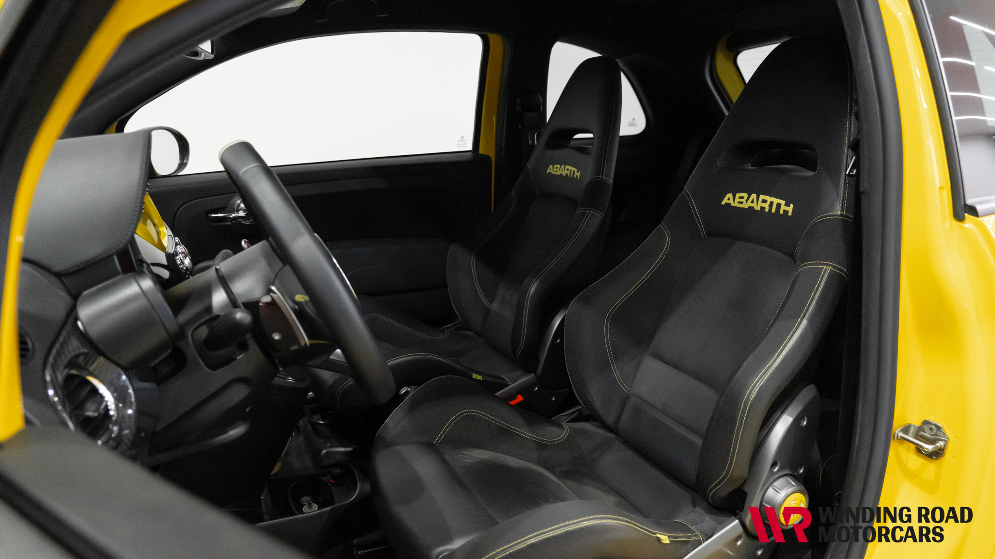 2011 Fiat Abarth 695 Tributo Ferrari 33