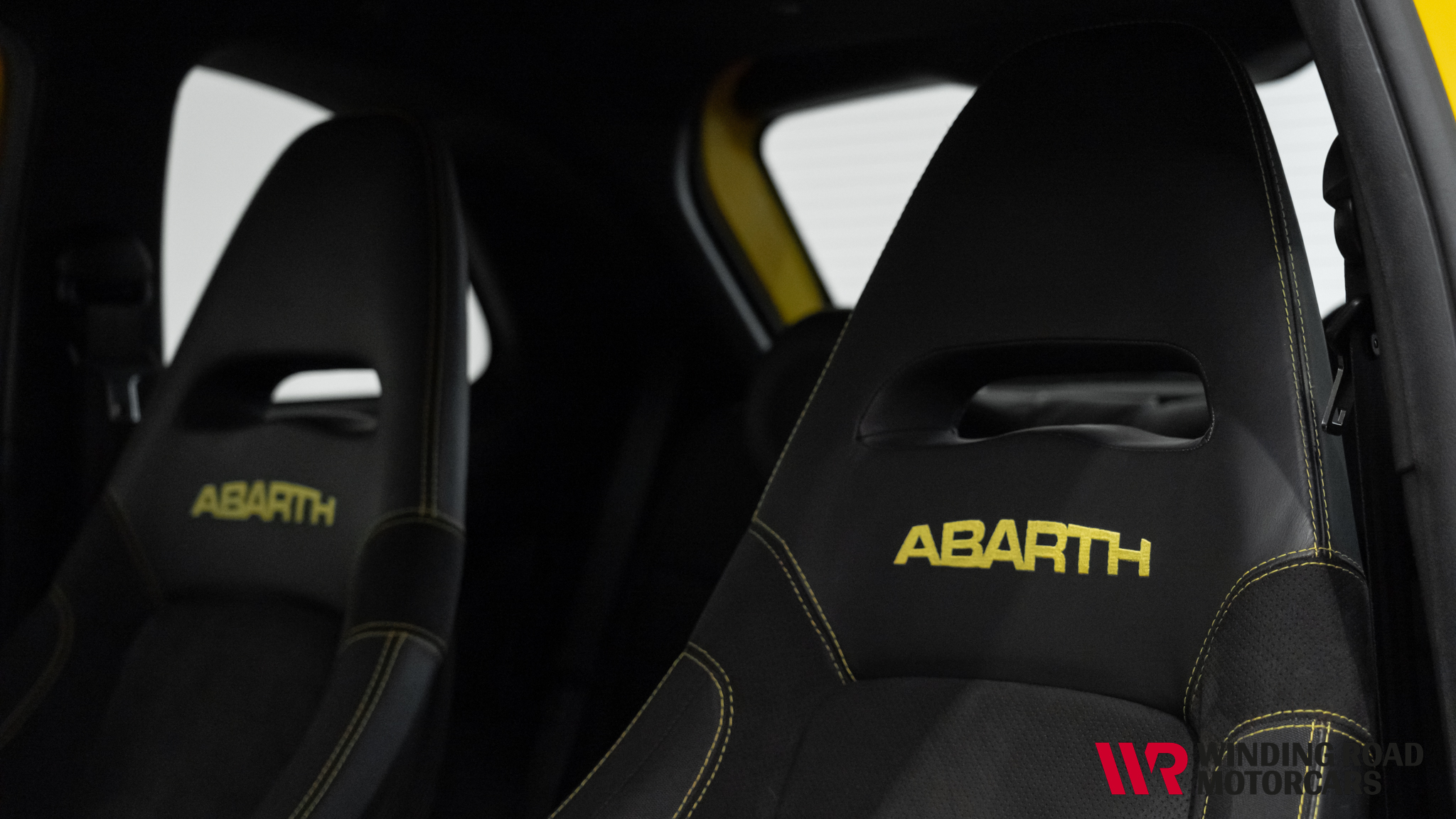 2011 Fiat Abarth 695 Tributo Ferrari 34
