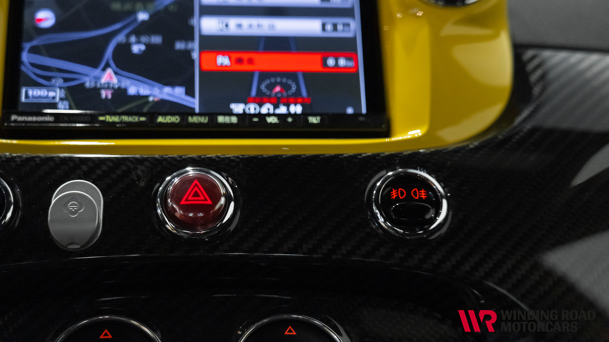 2011 Fiat Abarth 695 Tributo Ferrari 54