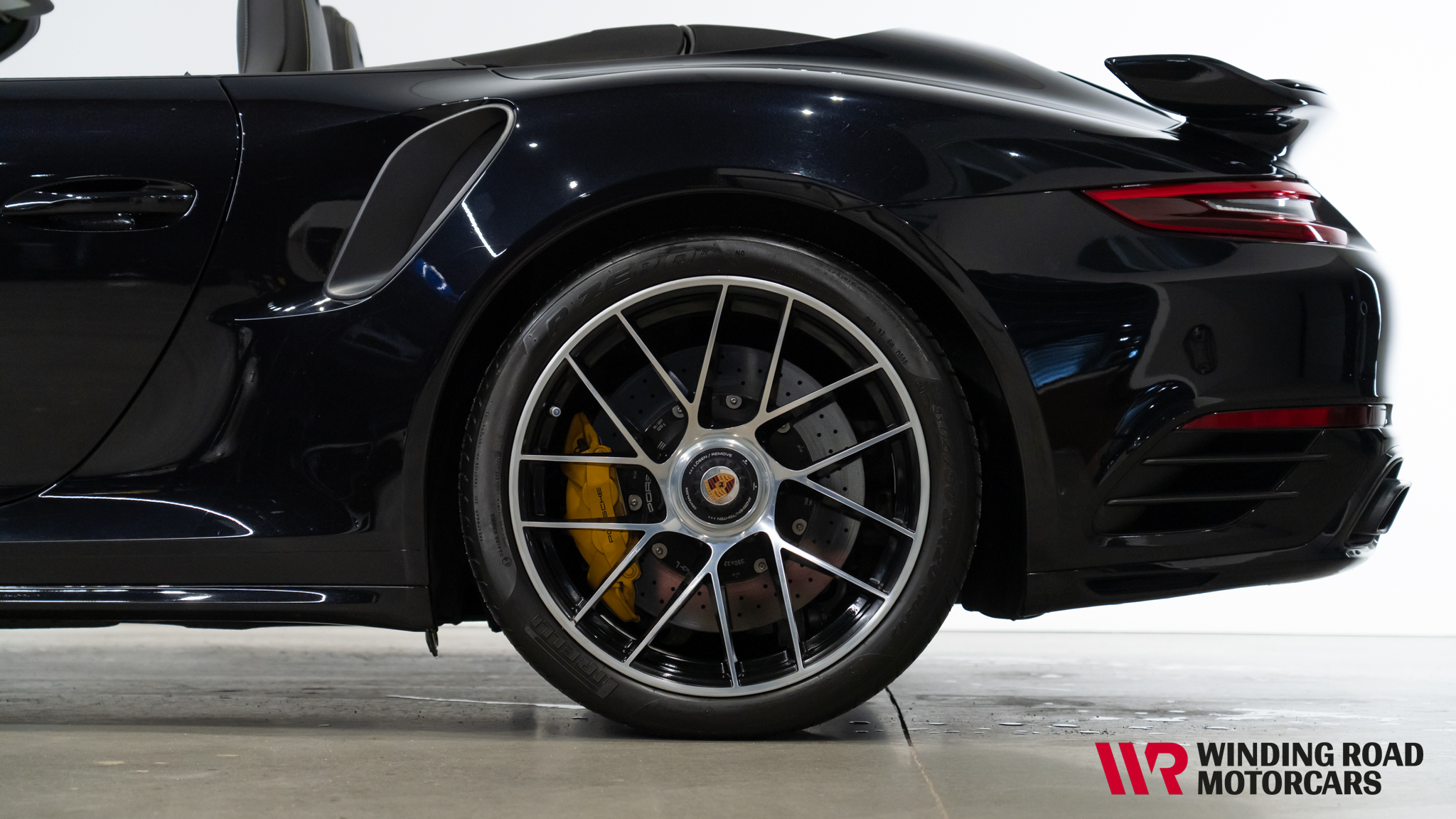 2017 Porsche 911 Turbo S 4