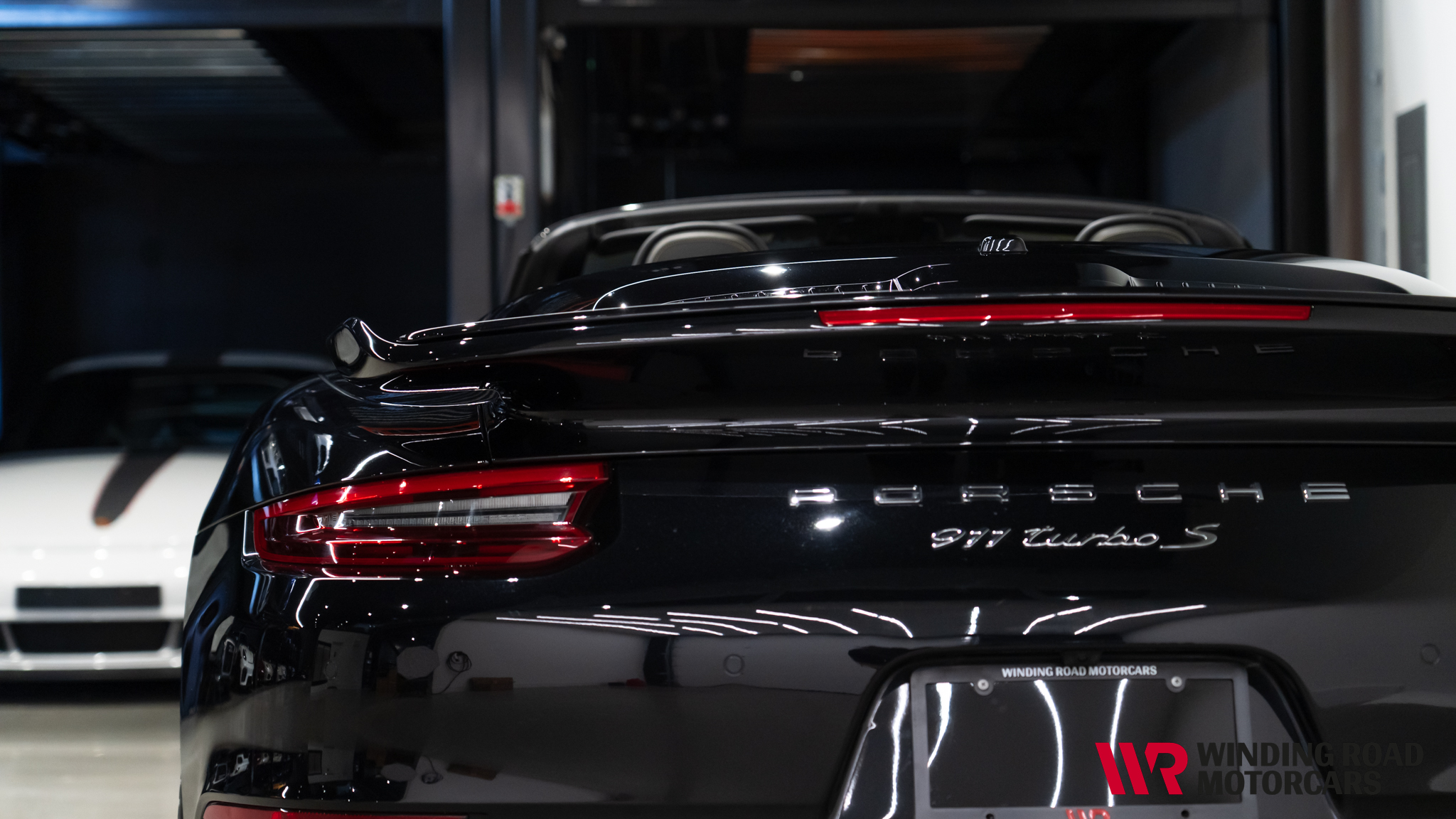 2017 Porsche 911 Turbo S 22