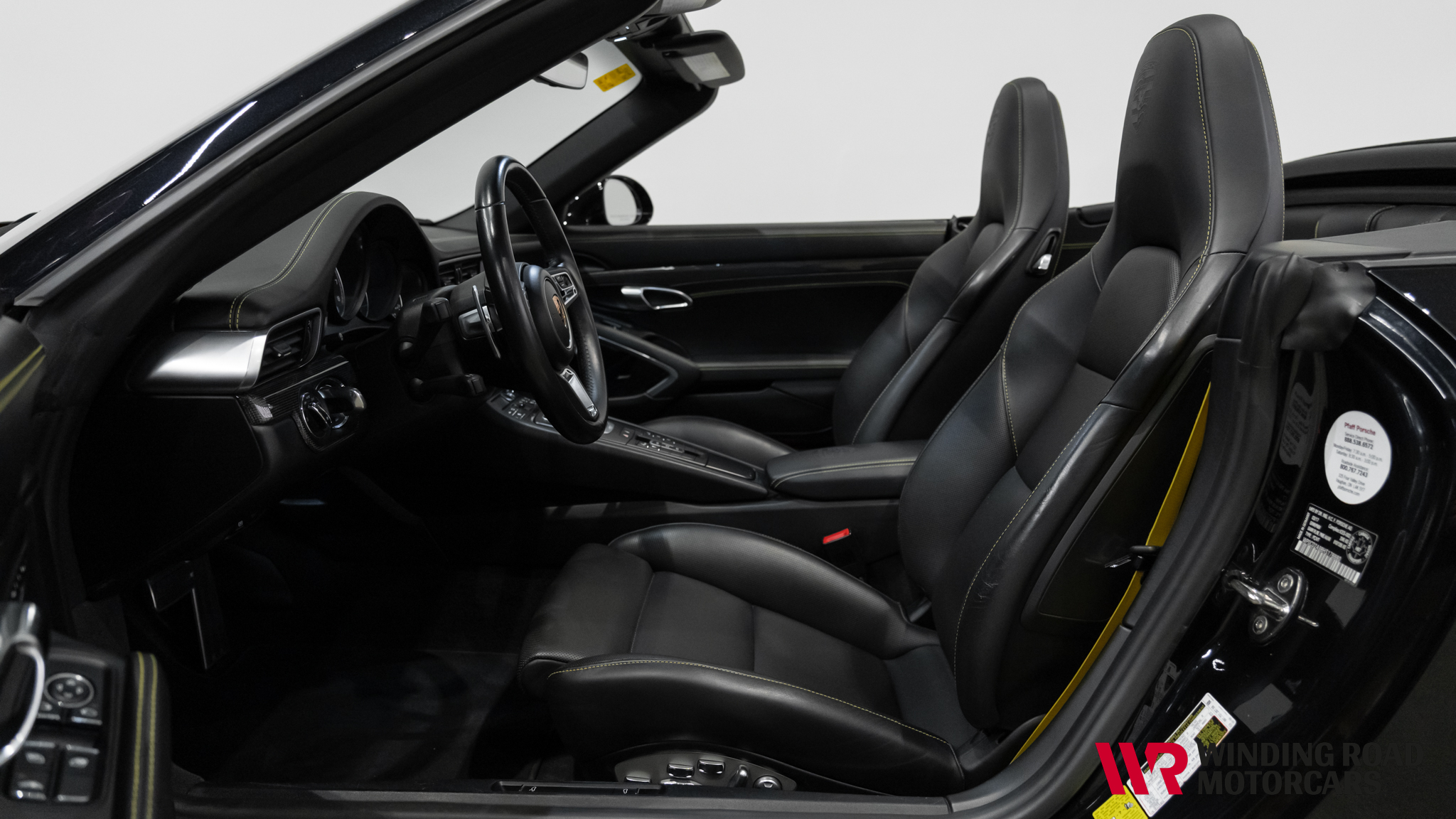 2017 Porsche 911 Turbo S 27