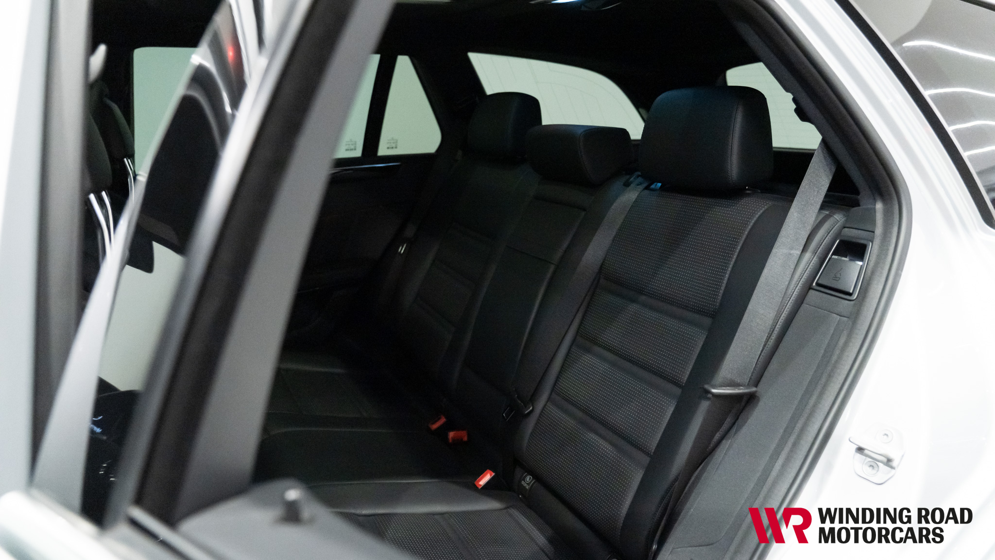 2011 Mercedes-Benz E63 Wagon 51