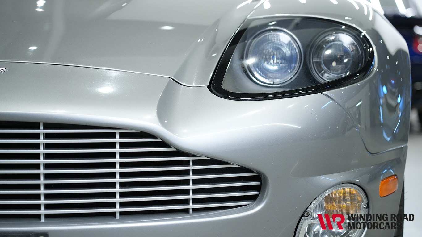 2002 Aston Martin Vanquish 10