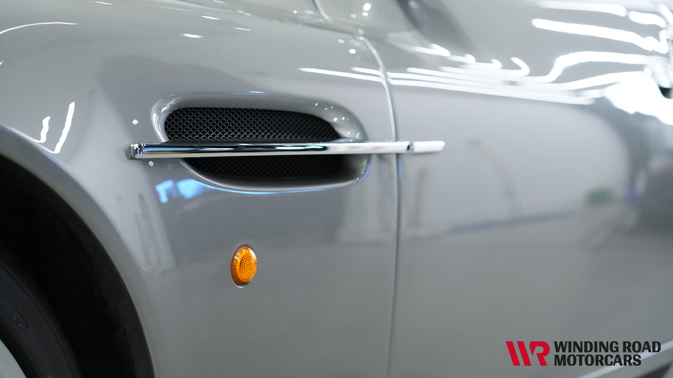 2002 Aston Martin Vanquish 16