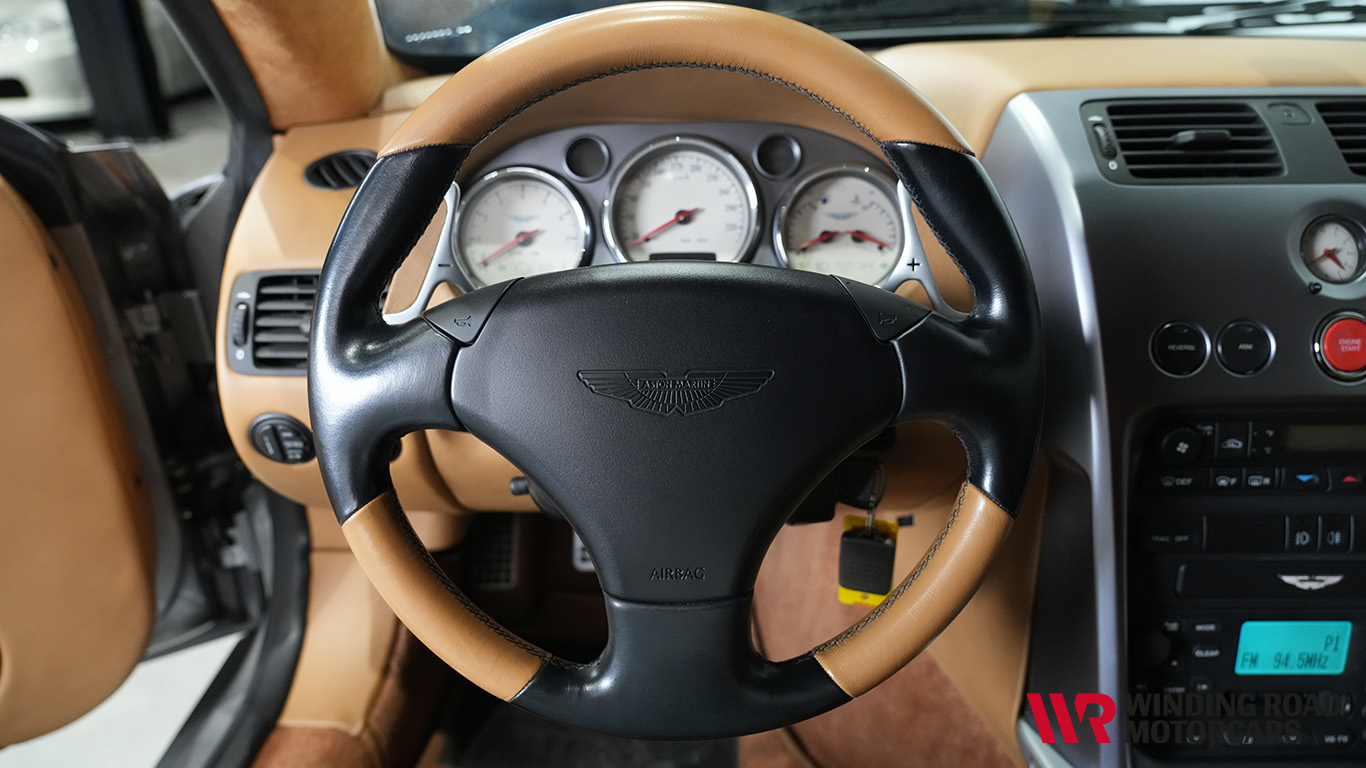 2002 Aston Martin Vanquish 27
