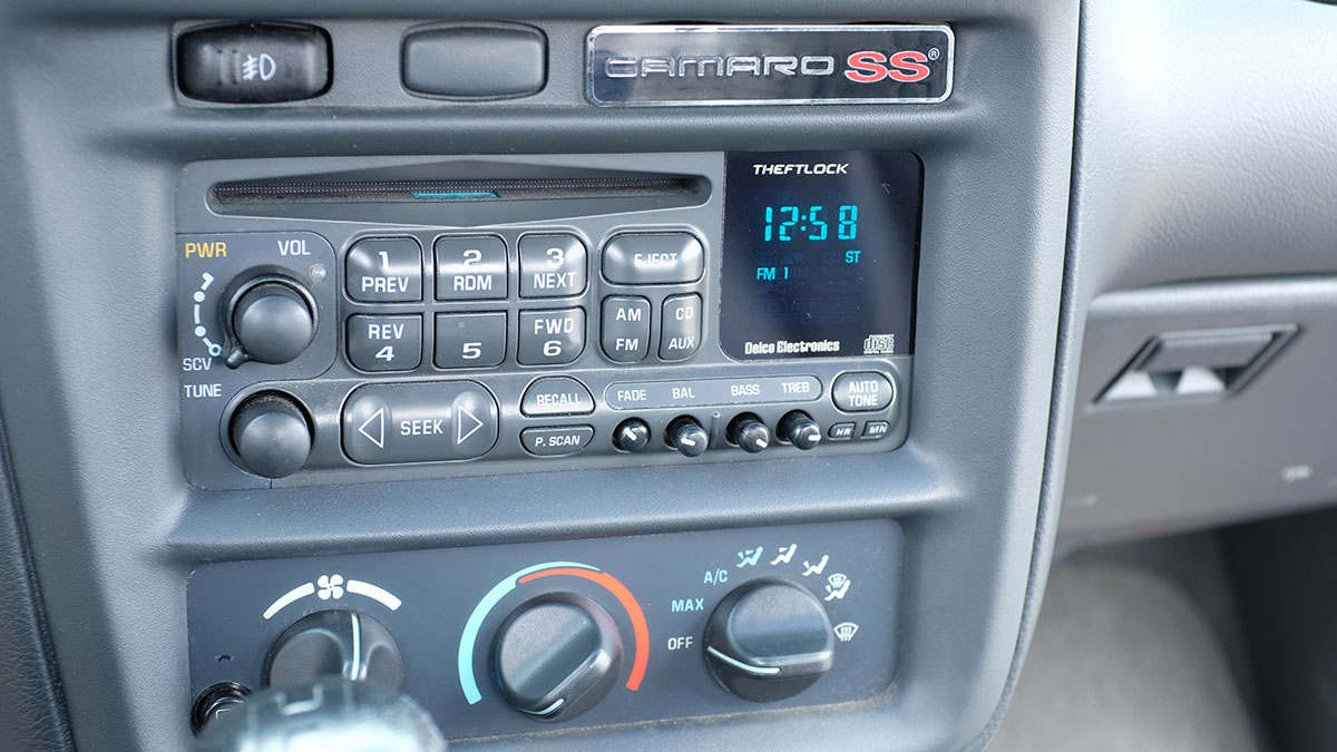 1997 Chevrolet Camaro SS 32