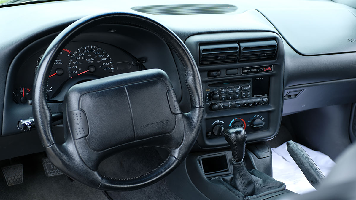 1997 Chevrolet Camaro SS 38