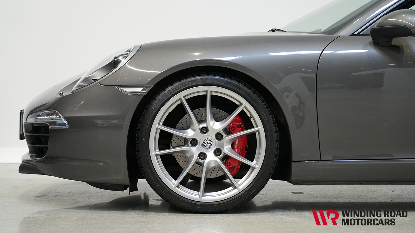 2012 Porsche 911 Carrera S 2