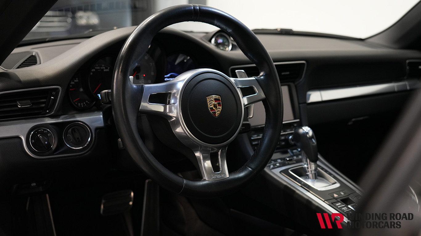 2012 Porsche 911 Carrera S 23