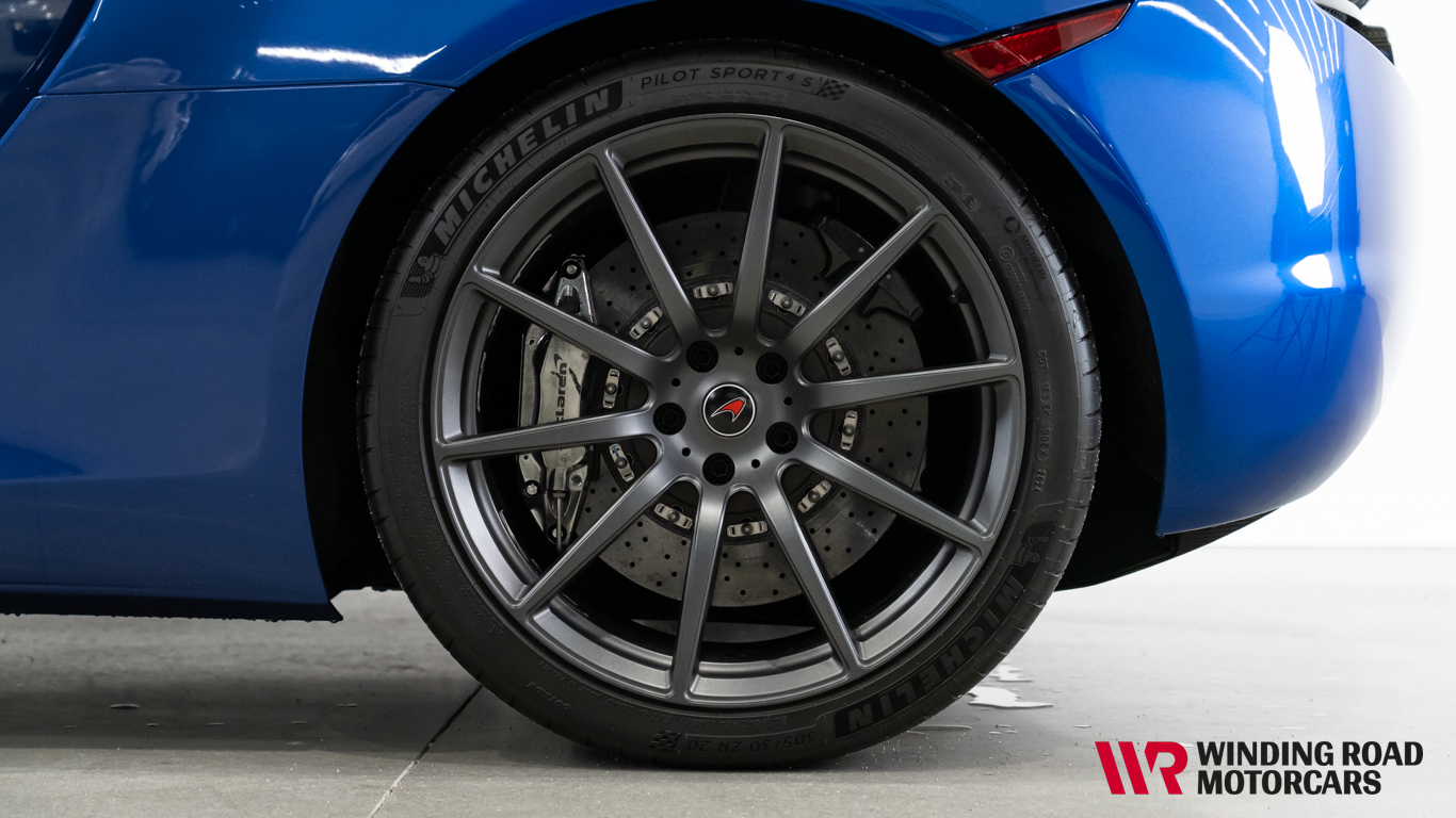 2012 McLaren MP4-12C 5