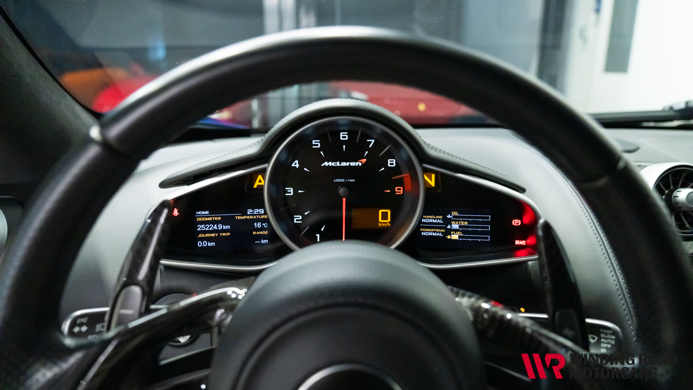 2012 McLaren MP4-12C 37